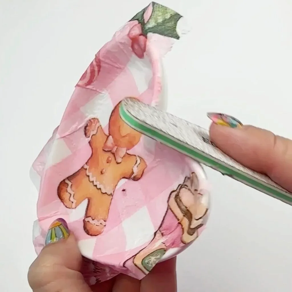 nail file to remove napkin edges